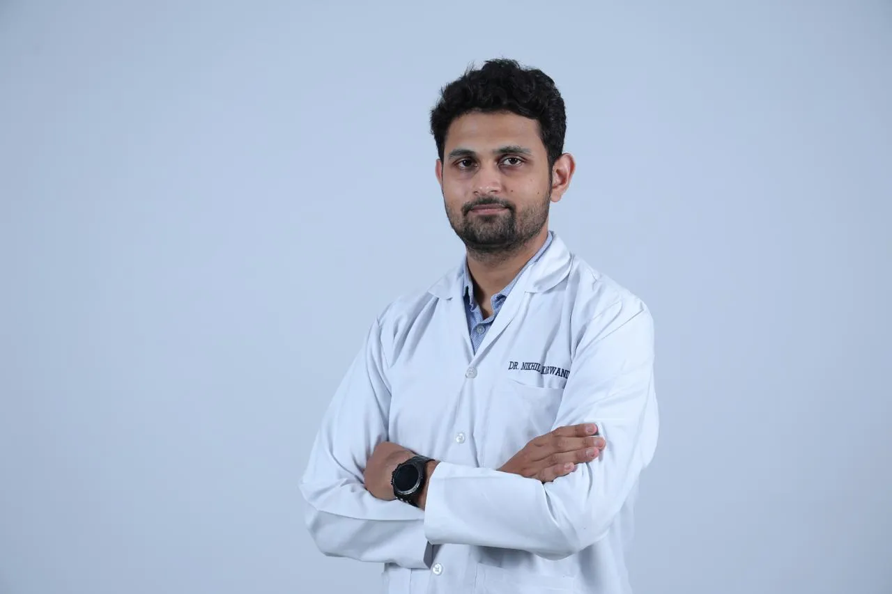 Dr. Nikhil Karwande, orthopaedic surgeon