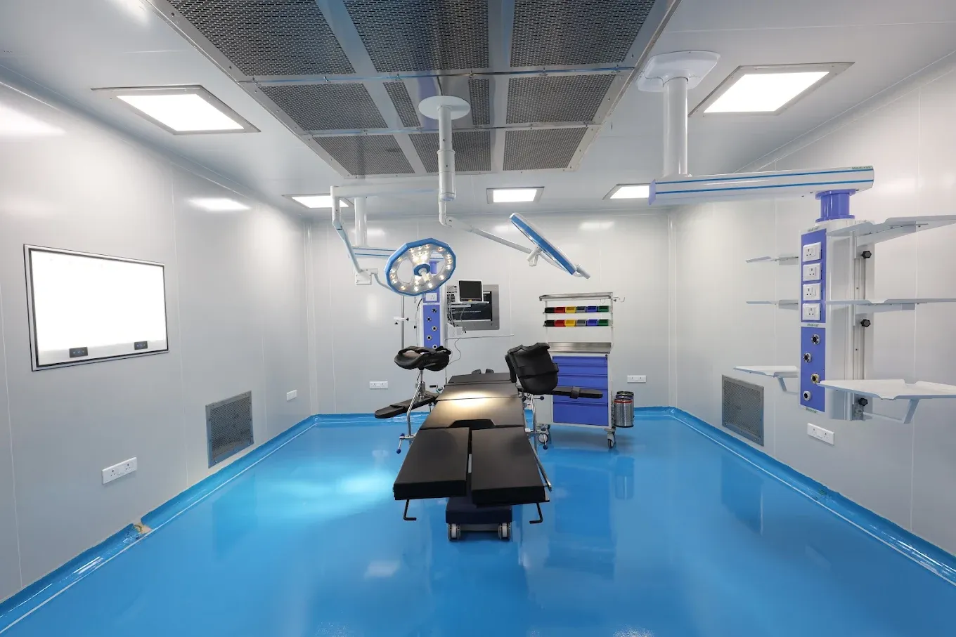 Modular operation theatre with laminar airflow